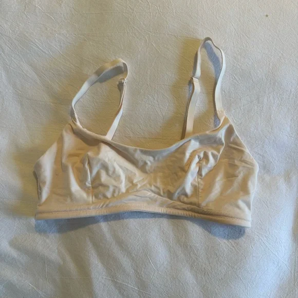 (2) Gap Live-In Pretty Bralette - Picture 5 of 8